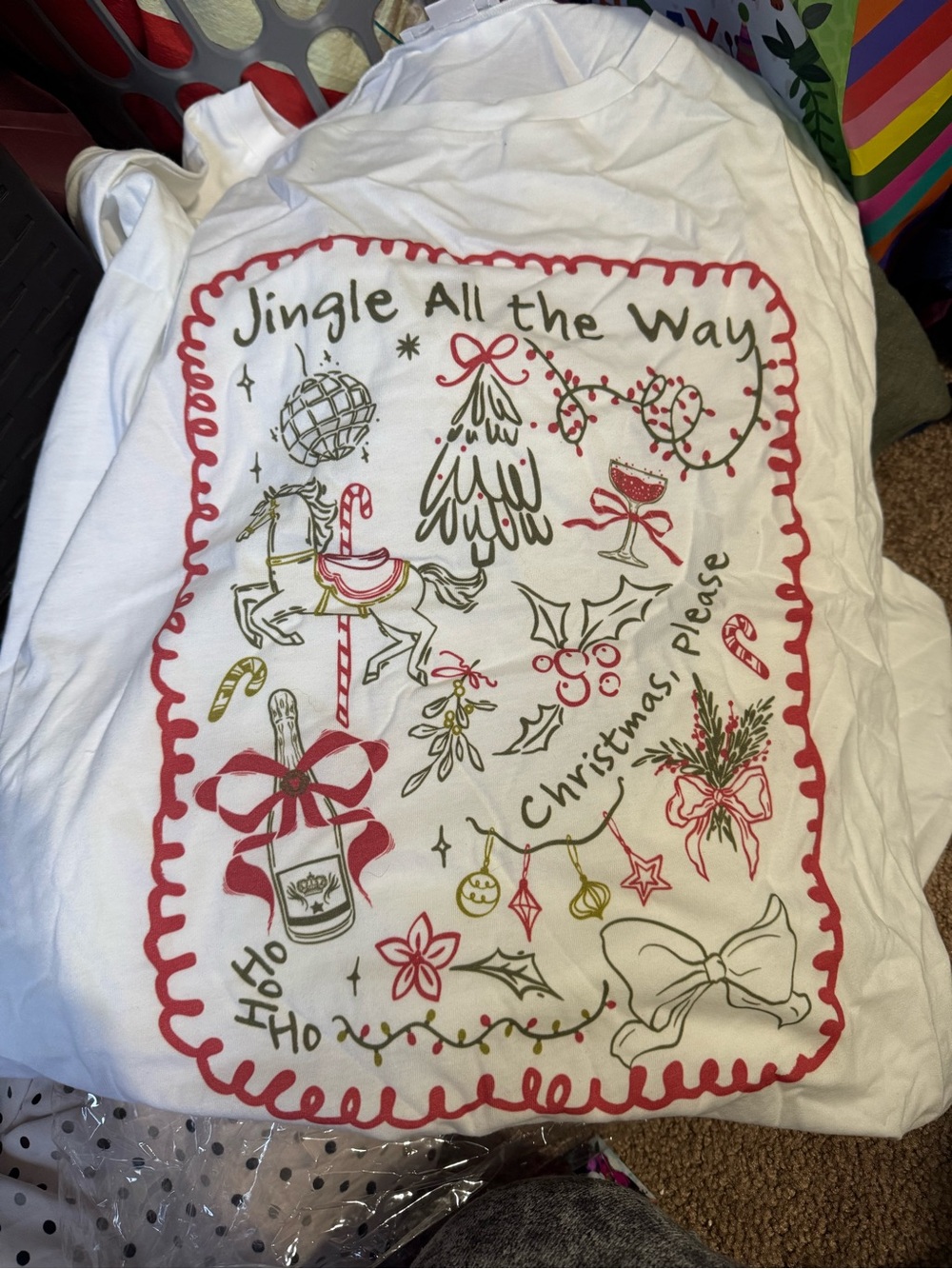 Chic Soul White Holiday Graphic Tee with Red and Gold Print